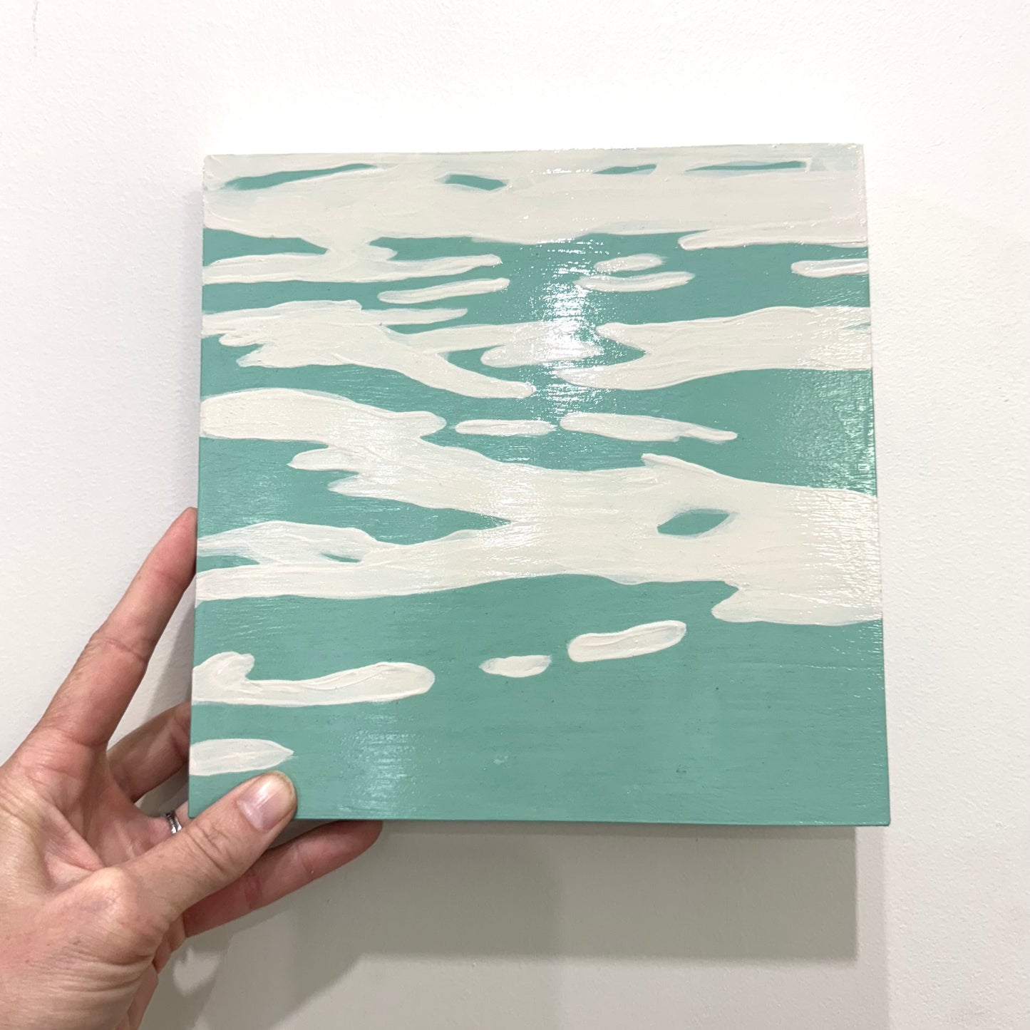 Water study on wood, Mint