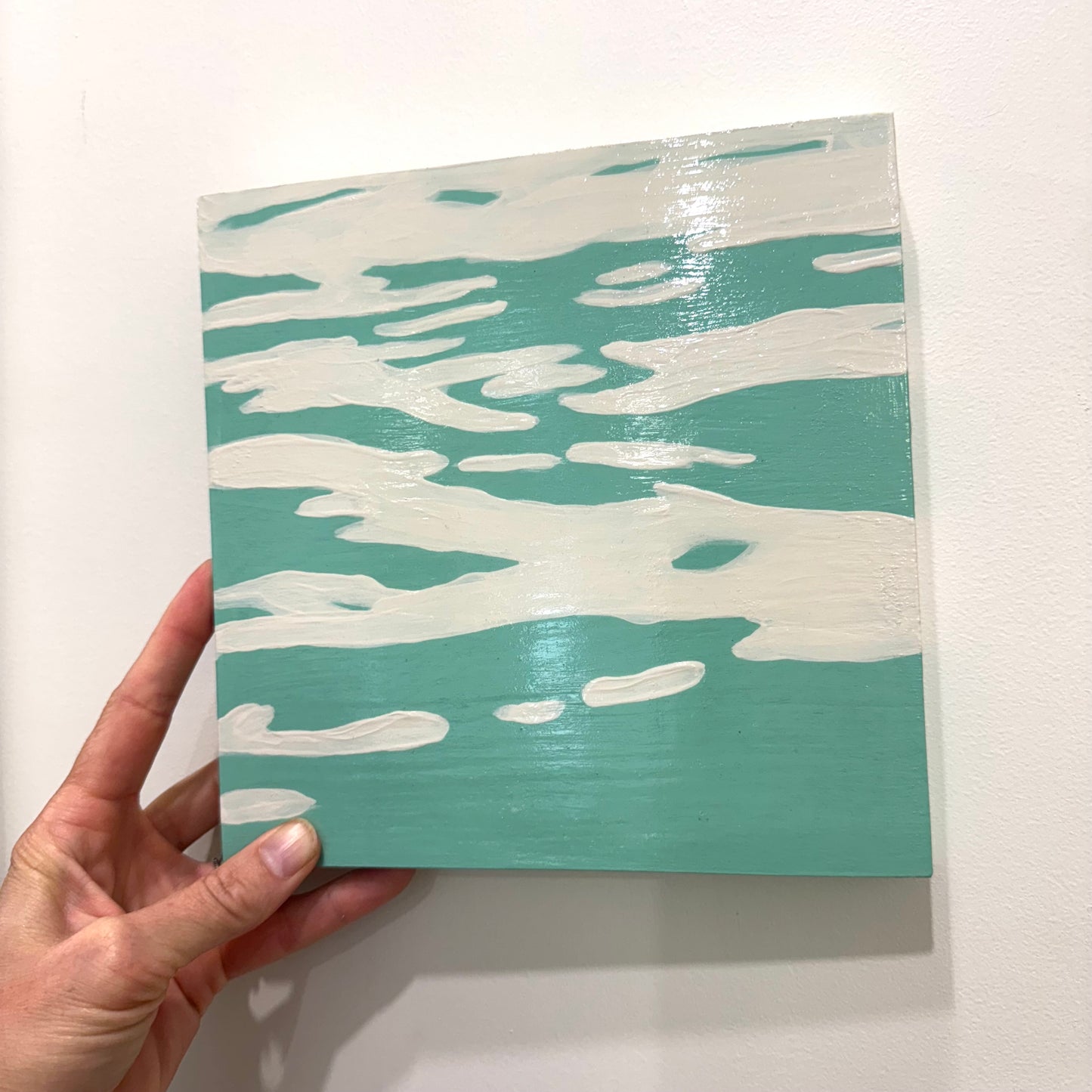 Water study on wood, Mint