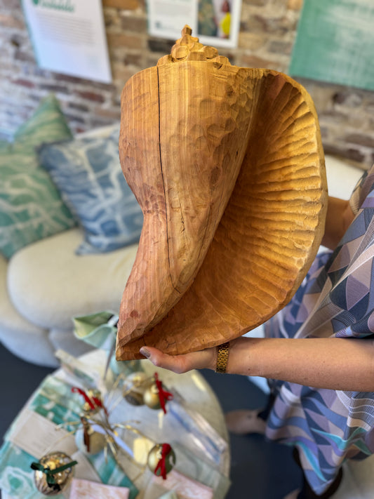 XXL Cedar Conch