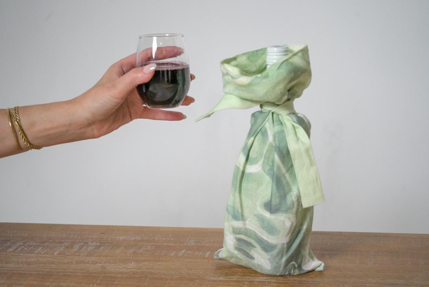 wine bag table